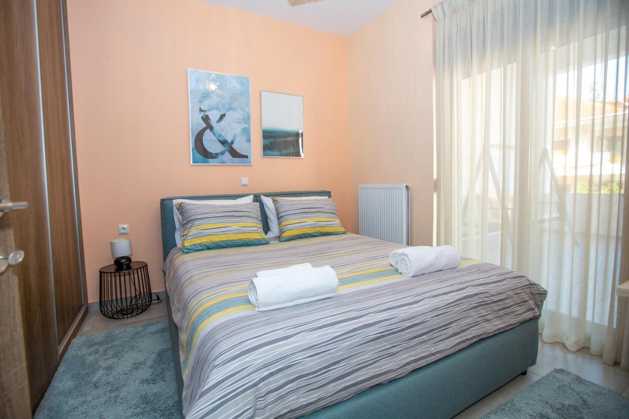 Modern Lake View Apartment Яніна Екстер'єр фото
